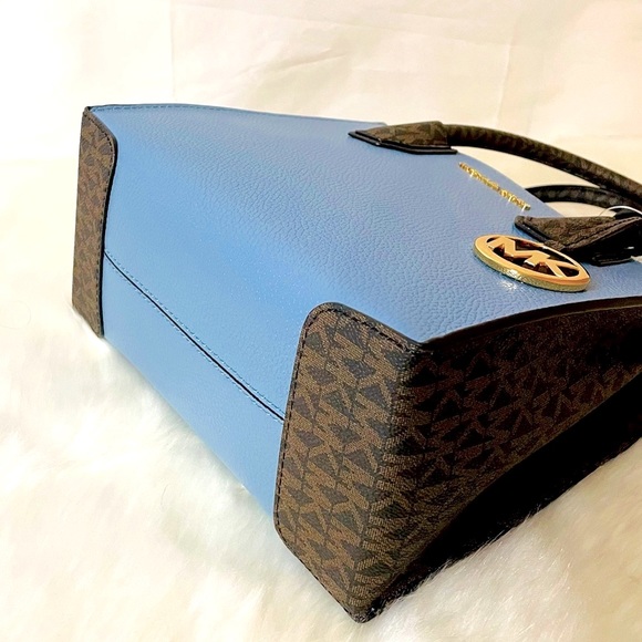 NWT Michael Kors Mercer Medium Logo and leather Accordian crossbody bag - Picture 2 of 12